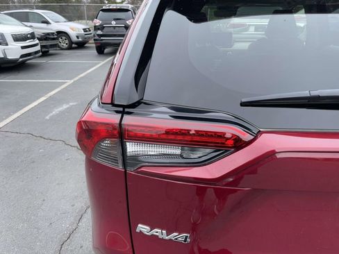 Used 2023 Toyota RAV4 XLE Premium image 22