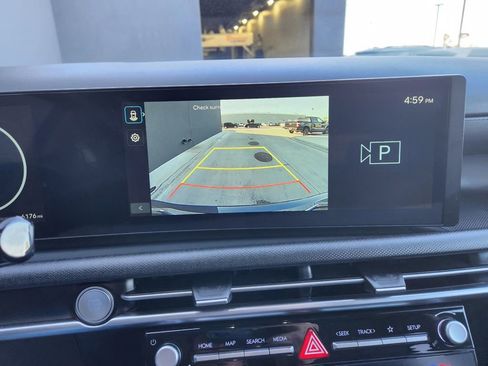 Certified 2025 Hyundai Tucson SEL image 10