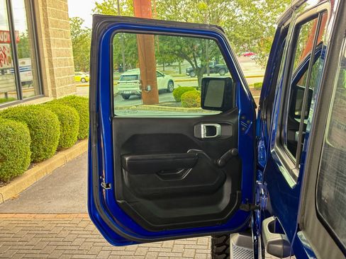 Used 2019 Jeep Wrangler Unlimited Sport AWD/4WD image 14