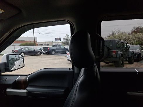 Used 2017 Ford F150 Lariat w/ Equipment Group 501A Mid image 17