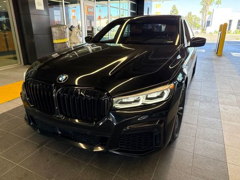 Used 2021 BMW 750i xDrive w/ Autobahn Package AWD/4WD image 1