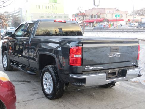 Used 2019 GMC Sierra 1500 SLE w/ SLE Value Package image 22