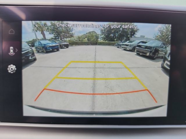 Certified 2025 Kia Seltos EX w/ EX Sunroof Package AWD/4WD image 19