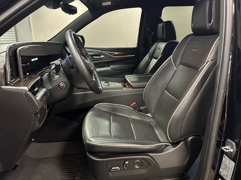Certified 2023 Cadillac Escalade ESV Premium Luxury AWD/4WD image 9