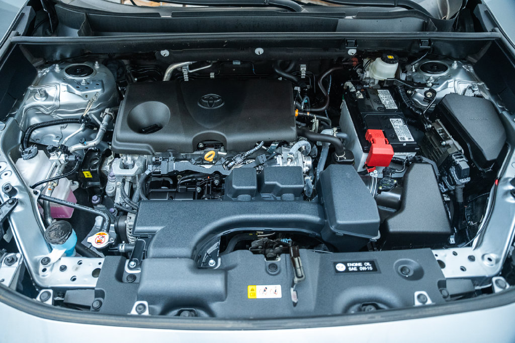 Certified 2025 Toyota RAV4 LE FWD image 18