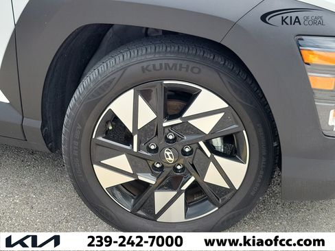 Used 2024 Hyundai Kona SEL FWD image 7