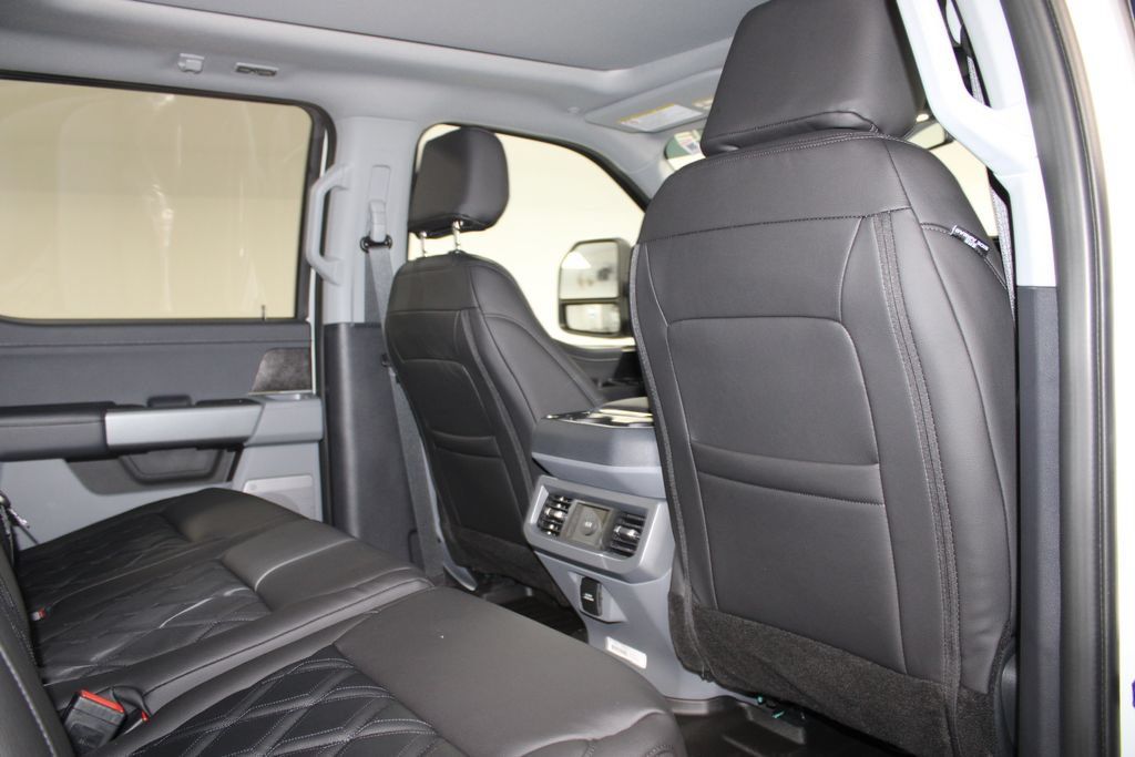 New 2026 Ford F250 XLT w/ XLT Premium Package AWD/4WD image 33
