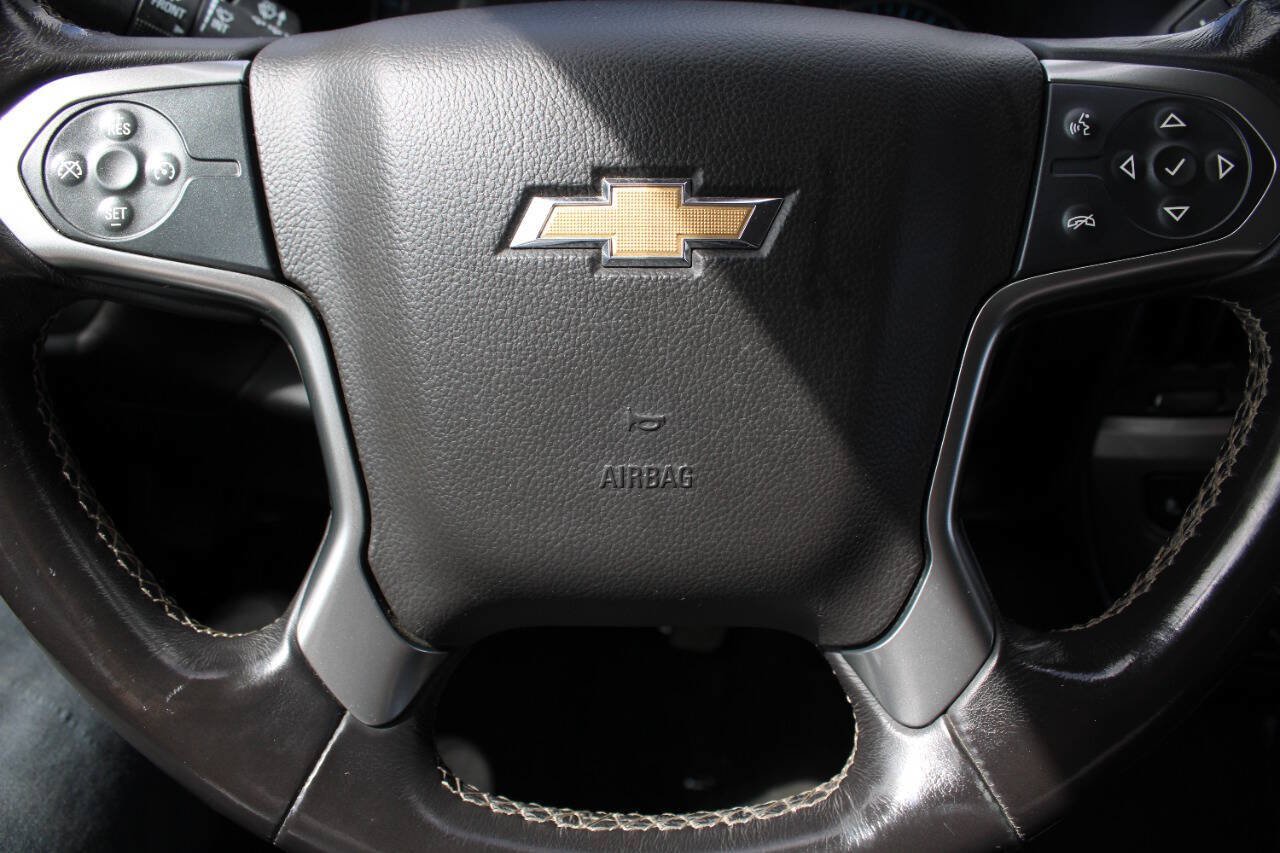 Used 2018 Chevrolet Silverado 1500 LT w/ All Star Edition AWD/4WD image 18
