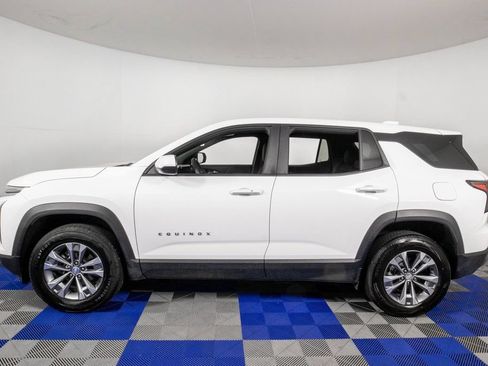 Used 2025 Chevrolet Equinox LT FWD image 8