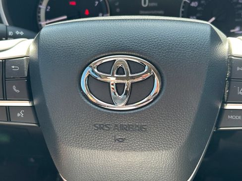 Used 2026 Toyota Highlander XLE AWD/4WD image 37
