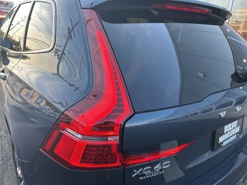 Certified 2025 Volvo XC60 B5 Plus w/ Climate Package image 10