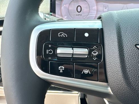 New 2026 Genesis GV70 2.5T Select AWD/4WD image 25