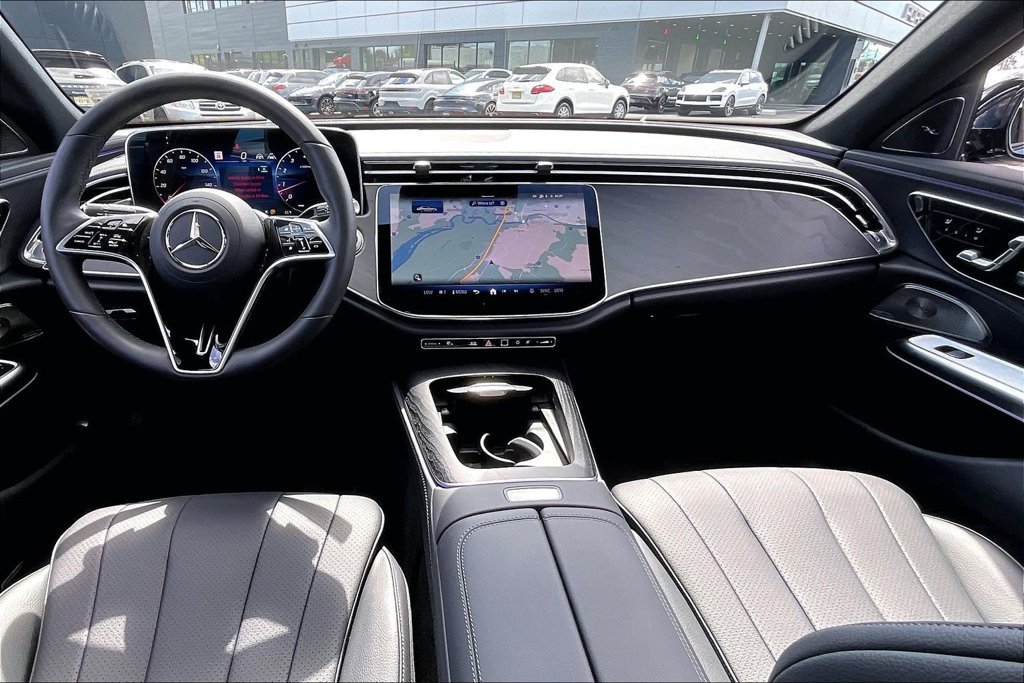 Used 2026 Mercedes-Benz E 350 4MATIC Sedan image 13