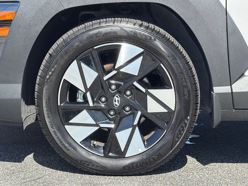 Used 2025 Hyundai Kona SEL FWD image 13