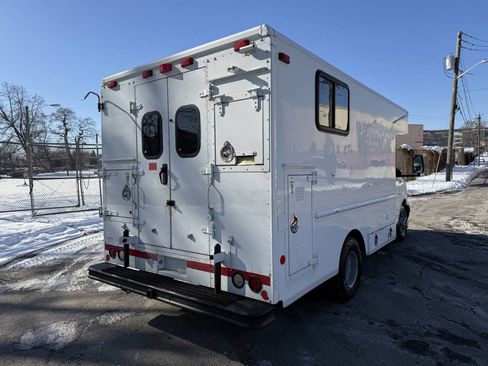 Used 2009 GMC Savana 3500 image 5