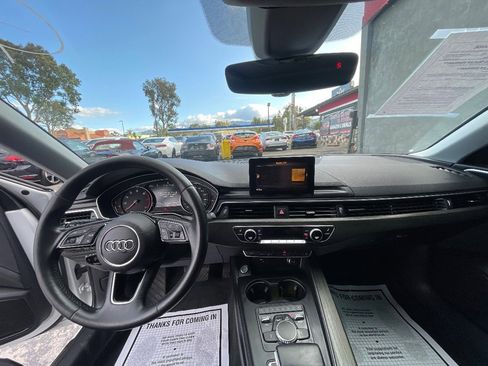Used 2019 Audi A4 2.0T Premium image 11