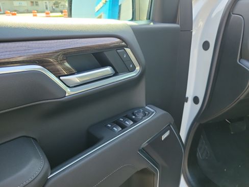 New 2026 Chevrolet Silverado 1500 RST AWD/4WD image 18