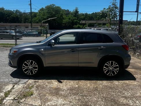Used 2018 Mitsubishi Outlander Sport SE image 11