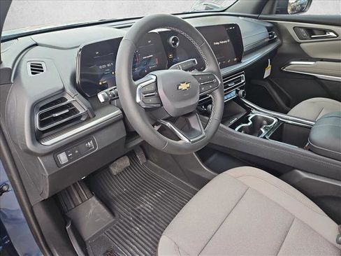 New 2026 Chevrolet Traverse LT w/ Driver Confidence Package image 3