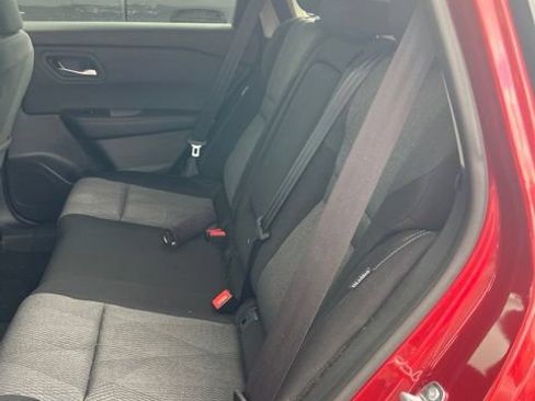 Certified 2026 Nissan Rogue SV FWD image 18