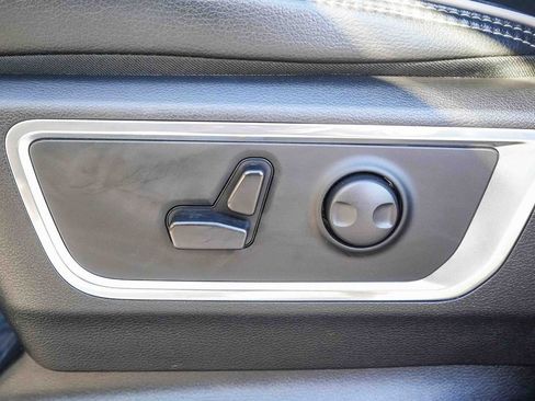 Used 2025 RAM 1500 Laramie image 21