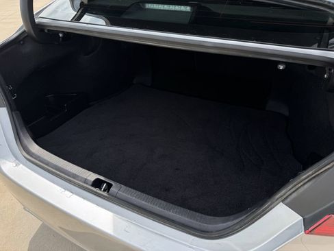 Used 2024 Toyota Camry SE image 29