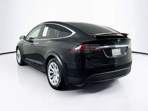 Used 2018 Tesla Model X 75D AWD/4WD image 5