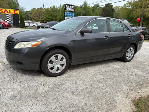 Used 2007 Toyota Camry LE FWD image 6