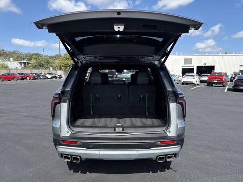 Used 2026 Chevrolet Traverse LT FWD image 20
