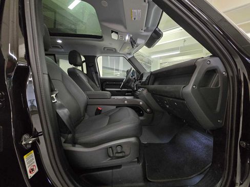 Used 2025 Land Rover Defender 110 S AWD/4WD image 11