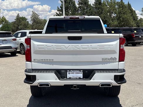 Used 2023 Chevrolet Silverado 1500 High Country w/ High Country Premium Package AWD/4WD image 11