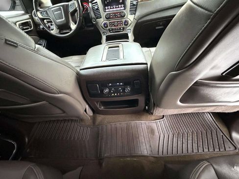 Used 2016 GMC Yukon XL Denali w/ Open Road Package image 28