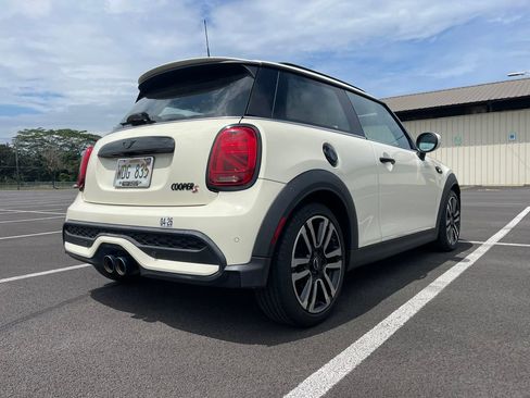 Used 2022 MINI Cooper S w/ Signature Upholstery Package image 6