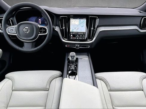 New 2026 Volvo V60 B5 Cross Country Ultra w/ Protection Package Premier AWD/4WD image 5