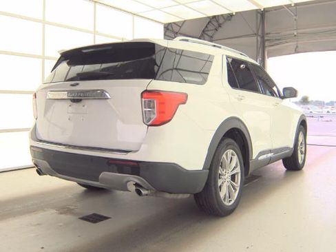 Used 2020 Ford Explorer Limited AWD/4WD image 5