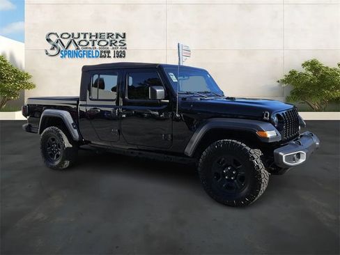 Used 2023 Jeep Gladiator Sport w/ Trailer Tow Package AWD/4WD image 7