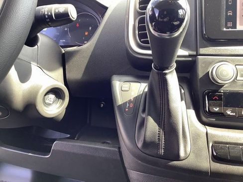 New 2026 RAM ProMaster 2500 w/ Quick Order Package 22G SLT image 16