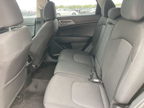 Used 2024 Kia Sportage LX image 26