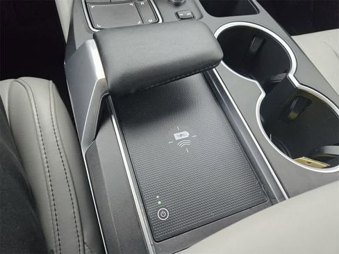 Used 2022 Acura MDX FWD w/ Technology Package image 17