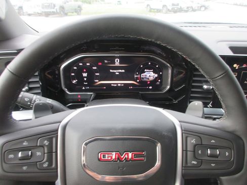 New 2026 GMC Sierra 1500 SLT w/ SLT Convenience Package AWD/4WD image 18