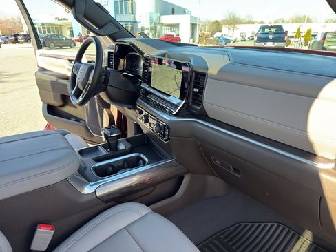 Used 2025 Chevrolet Silverado 1500 LTZ w/ LTZ Convenience Package II image 35