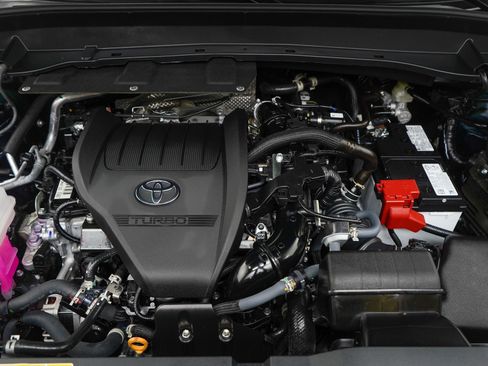 Used 2025 Toyota Grand Highlander AWD image 30