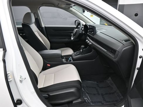 Used 2024 Honda CR-V LX image 33