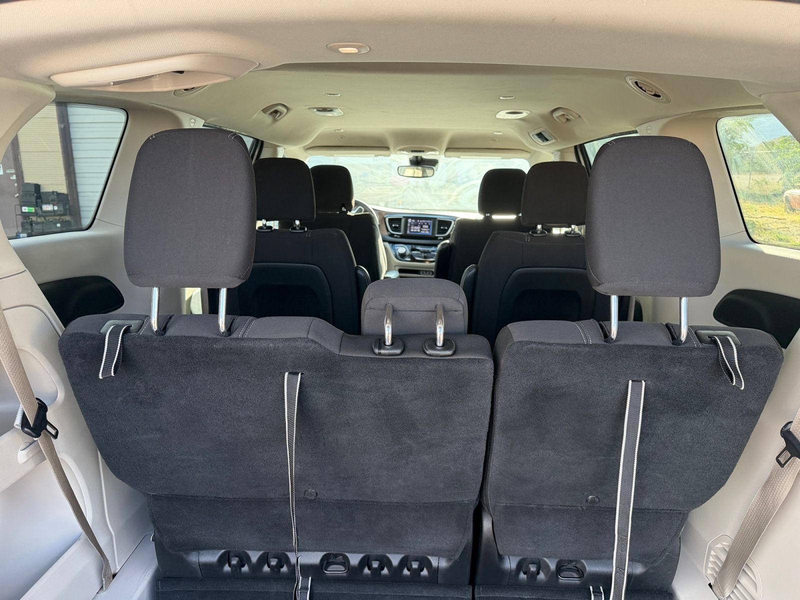 Used 2023 Chrysler Voyager LX FWD image 26
