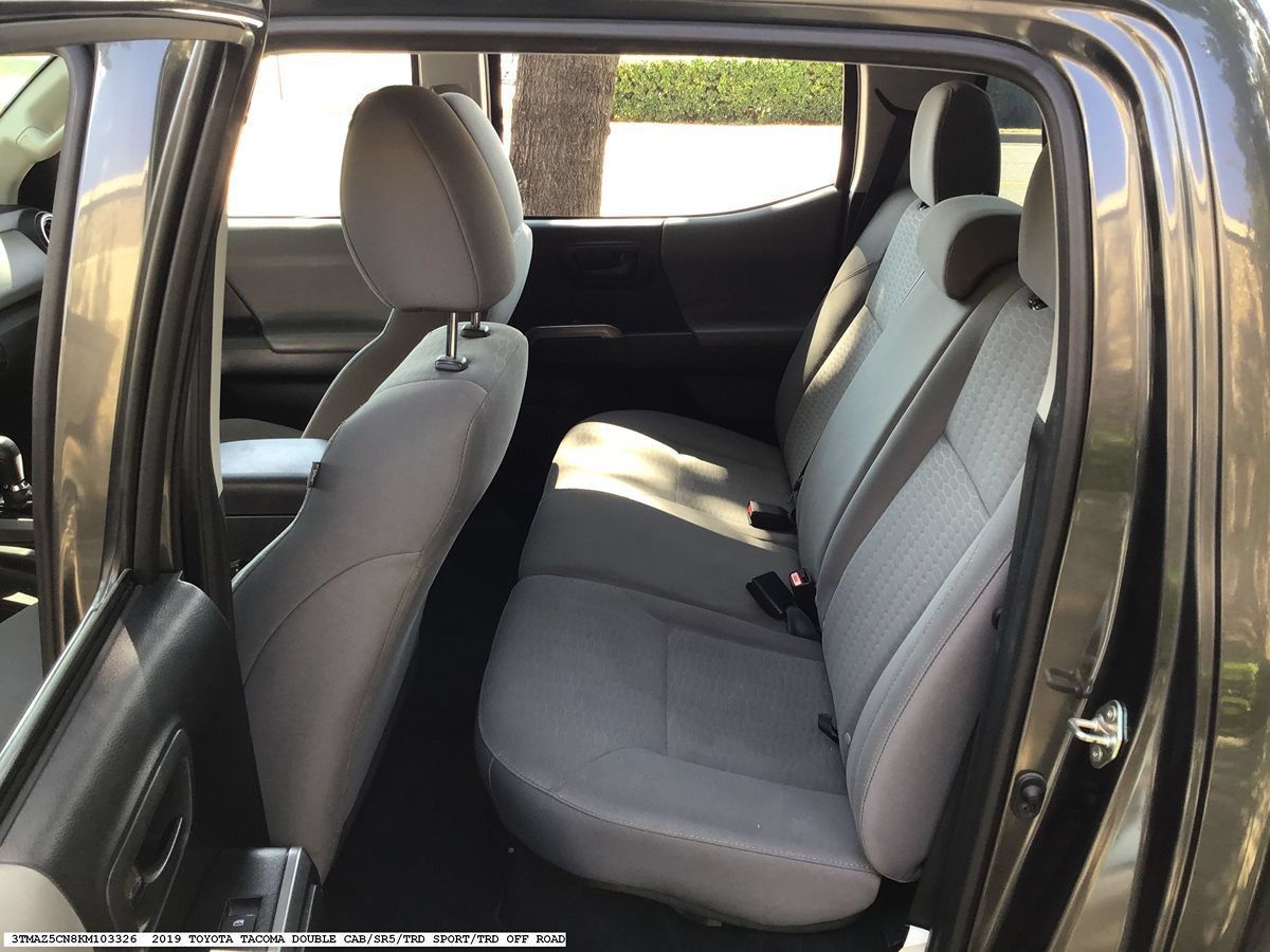 Used 2019 Toyota Tacoma SR5 RWD image 9