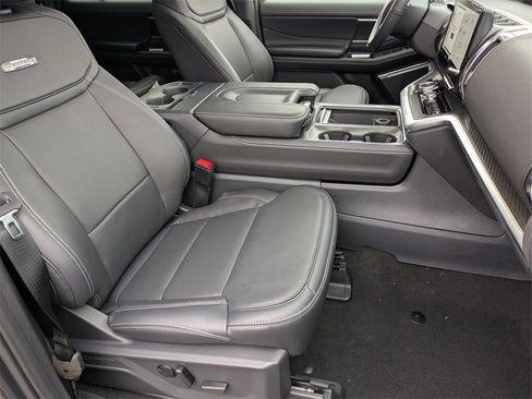 New 2025 Ford Expedition Platinum image 48