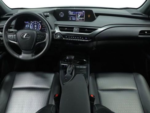 Used 2021 Lexus UX 200 w/ Accessory Package (Z2) image 11