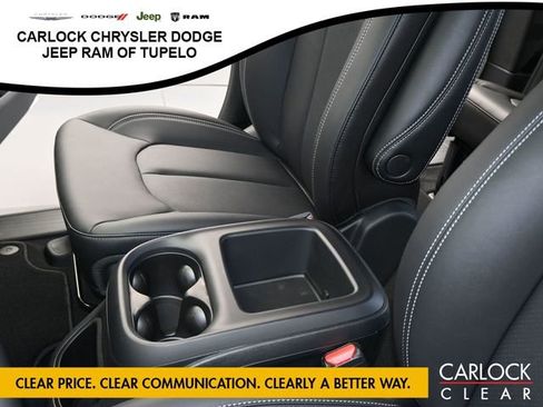 New 2026 Chrysler Voyager LX image 14