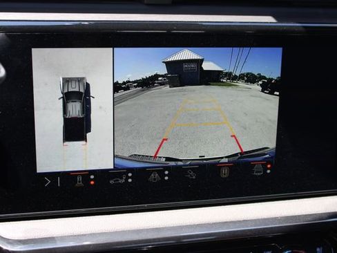 Used 2025 GMC Sierra 2500 AT4 w/ AT4 Premium Plus Package AWD/4WD image 27