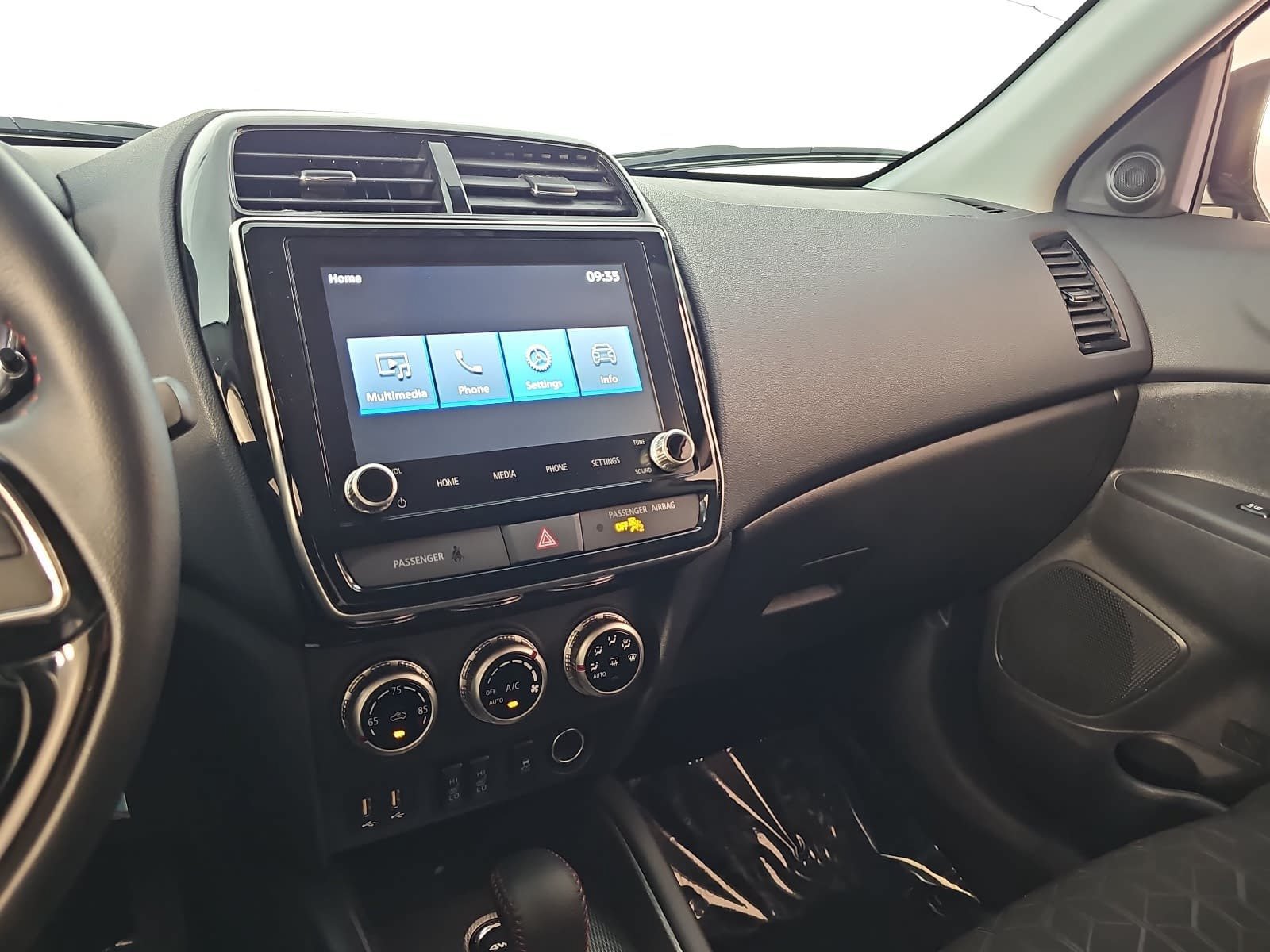 Used 2026 Mitsubishi Outlander Sport LE AWD/4WD image 19